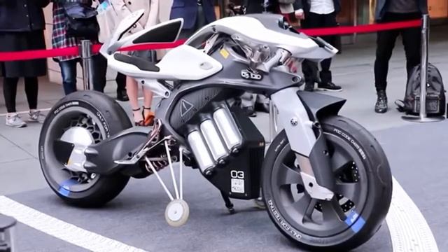 MOTOROiD Bike. Building Real Transformer, turning bike into robot. смотреть онлайн