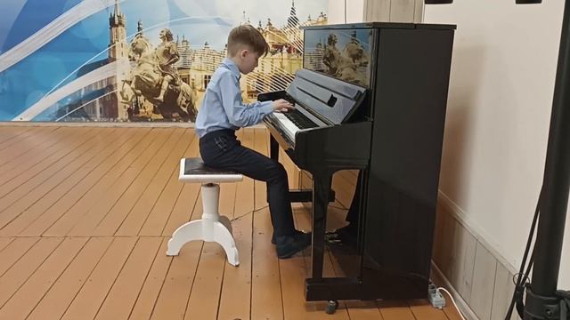 Королев Роман Н. Жиганов "Марш" смотреть онлайн