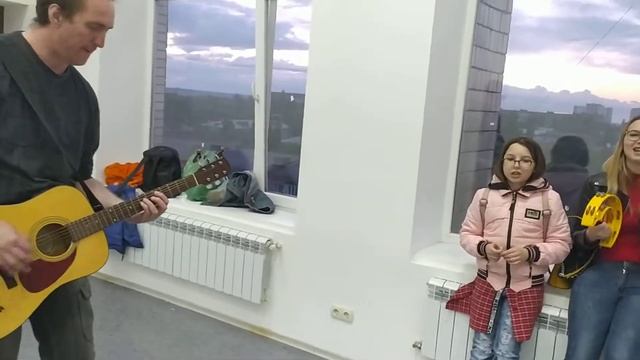 Акустика Привокзальные Зайчики Чики Ширли Мырли Слава и Жека и все все все смотреть онлайн