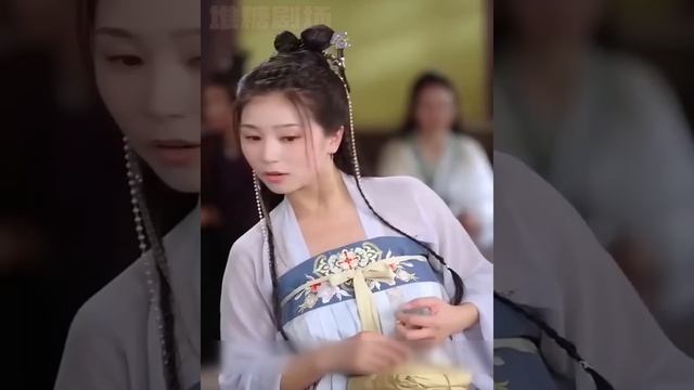 Дьявол и глупая девчонка идеальная пара  Современный доктор путешествует, чтобы стать принцессой!