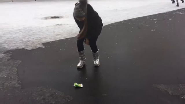 CRACK. In school смотреть онлайн