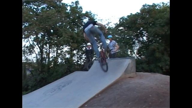 CLASSIC VX BMX IN THE RAW смотреть онлайн