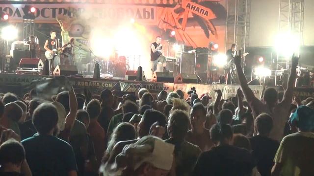 LOCOS - Live at KUBANA смотреть онлайн