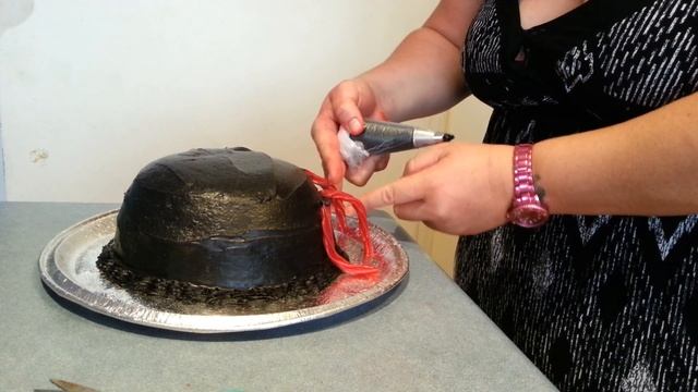 Easy DIY Cake Decor : Red back spider cake смотреть онлайн