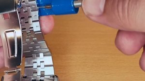 How To Adjust Bracelet On Seiko 5 GMT