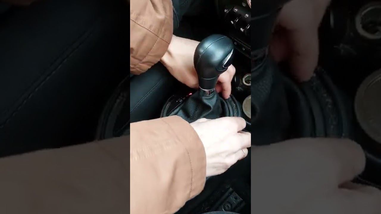 Как поставить селектор переключения АКПП на MINI Countryman R60 в нейтральное положение. смотреть онлайн