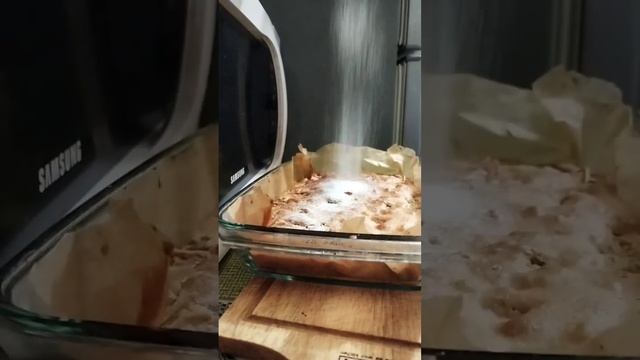 🍎🍏Шарлотка собственной персоны🤗🥧#шарлоткарецепт #шарлотка #яблочный_пирог #яблочныйпирог #выпечка смотреть онлайн