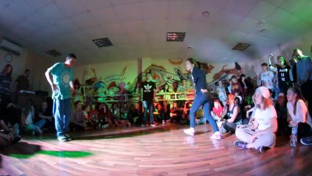Роман Газизов Vs Арина Mortal Combat Battle vol.1| DV MEDIA смотреть онлайн