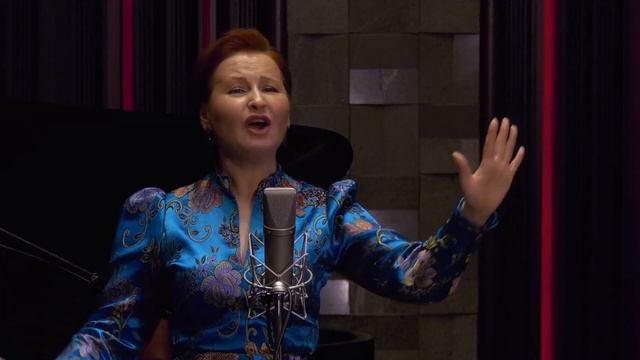 Анастасия Лясканова - Скучно, грустно мне девчонке смотреть онлайн