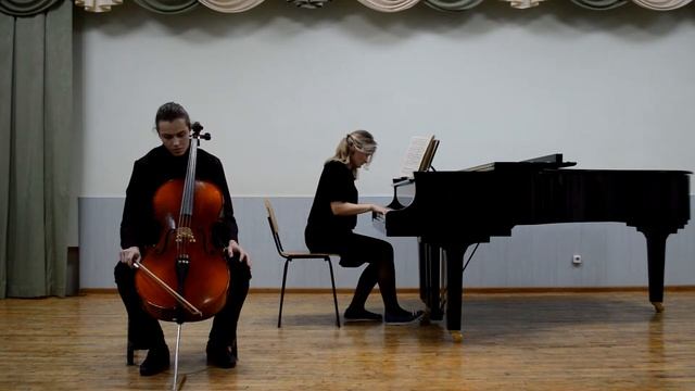Эдуар Лало, Концерт для виолончели с оркестром. Исп. Константин Стенькин, ф-но - Светлана Дельдина. смотреть онлайн