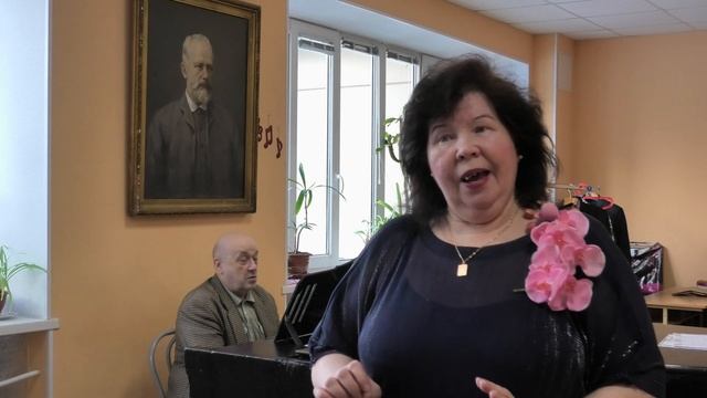 Поют солисты клуба любителей вокала "Ретро" Валентина Соловьева, Татьяна Соболева, Владимир Романов смотреть онлайн