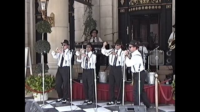 Hollywood Hitmen - Disney MGM смотреть онлайн