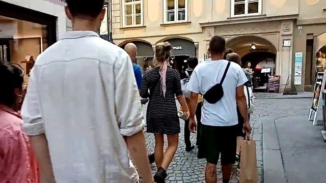 20200725 18-27 Graz street duet смотреть онлайн