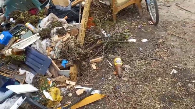 Нужен Добрый Олигарх.Новая Добыча у Мусорки смотреть онлайн