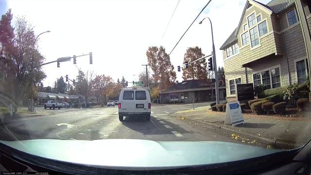 Thinkware U1000 dashcam 4K day time footage смотреть онлайн