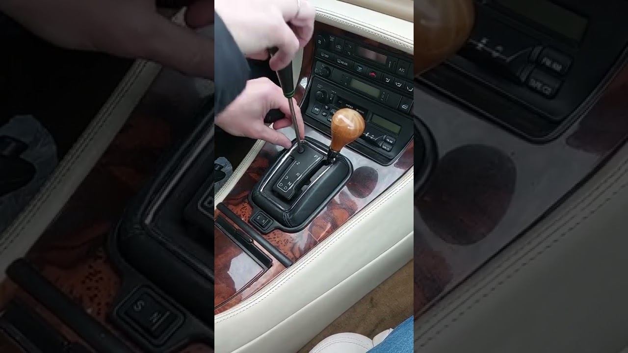 Разблокировка селектора АКПП Jaguar XJ x300 смотреть онлайн
