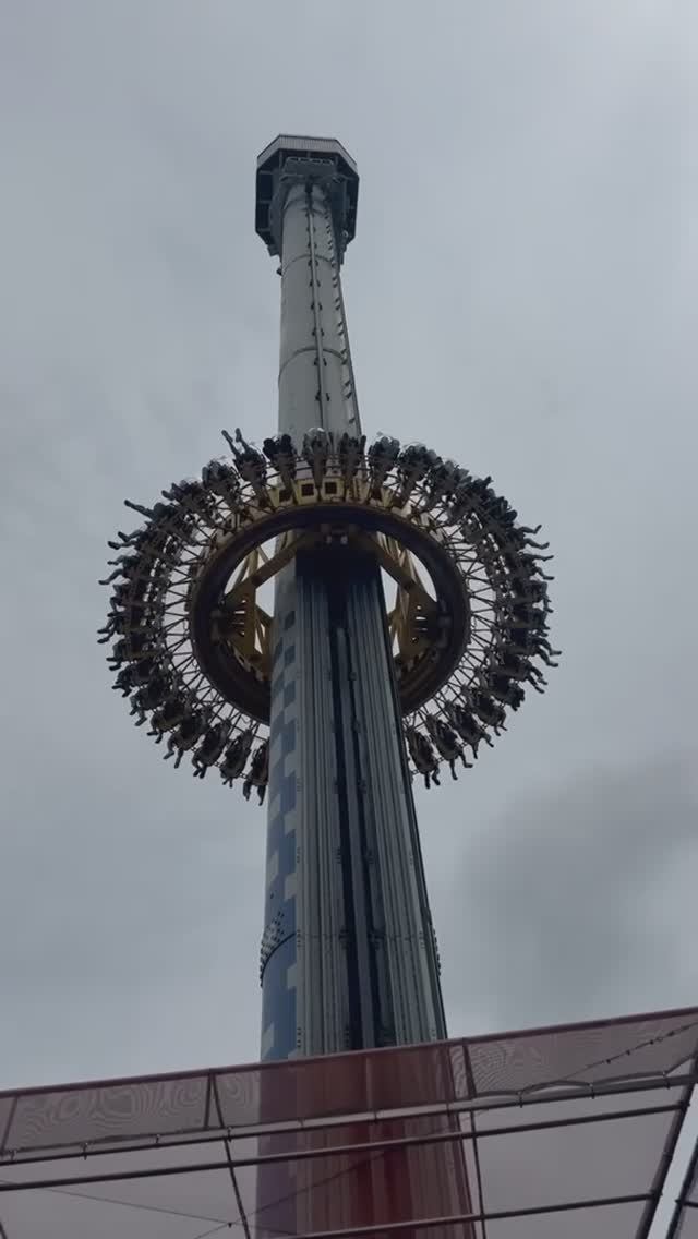 Lotte World Adventure, Gyro Drop от первого лица и небольшая обзорная экскурсия. смотреть онлайн