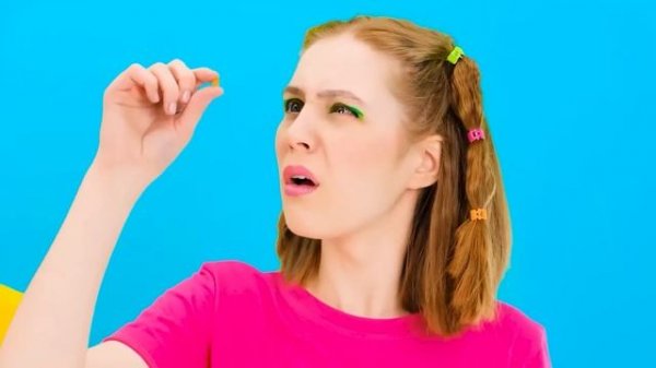 Кто Лучше Нарисует Предмет, Получит Его | Смешные Моменты от Challenge Fun