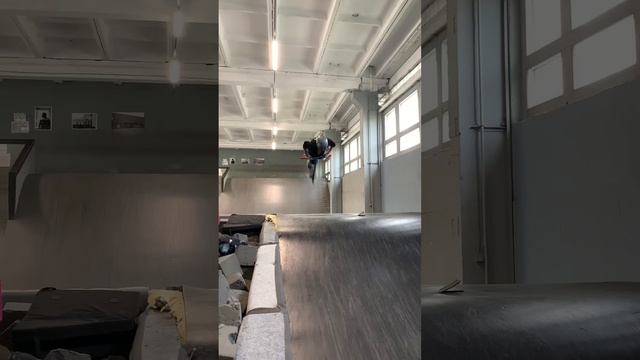 #max_0am часто-ли бываешь в spot of Tallinn смотреть онлайн