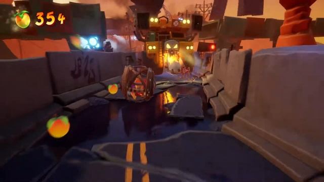 RUNNING FROM A POSSESSED MONSTER TRUCK IN CRASH BANDICOOT 4 смотреть онлайн