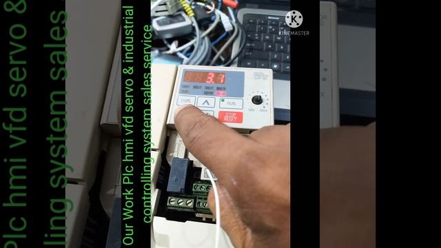 Yaskawa CIMR V7 inverter Parameter setting Quick Run Test in Terminal смотреть онлайн