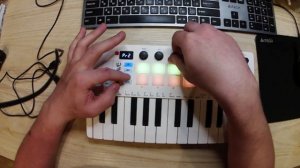 Обзор миди клавиатуры SMK 25 II.  Не реклама.