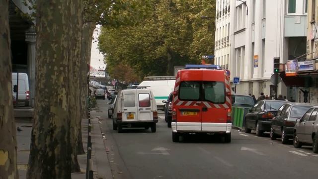 Sapeurs Pompiers de Paris French Siren Responding смотреть онлайн