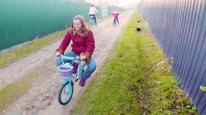 ВЛОГ Великоват немного Идем на чужой участок Дали воду! 29 апреля 2018