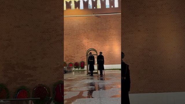 Смена караула на Красной площади (紅場衛兵換崗儀式) смотреть онлайн