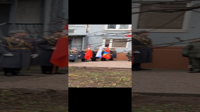 Сегодня было открытие мемориальной доски Субботину Вячеславу Валерьевичу, на доме где он жил. смотреть онлайн