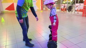 Детский гироскутер? Какой? | Маша пробует Xiaomi ninebot Mini