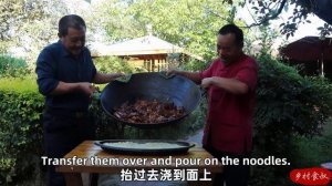 MUST EAT Spicy Pig Trotters Recipe! Braised with Soybeans for Half A Day! | Uncle Rural Gourmet