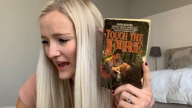 VINTAGE ROMANCES & HISTORICAL FIC GALORE! | Books On 7th Ave Vlog смотреть онлайн