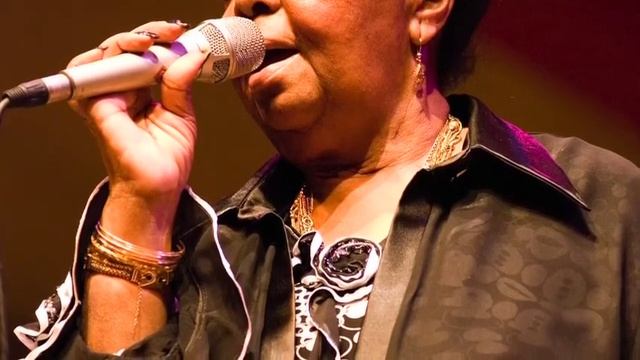 Sodade - Cesaria Evora смотреть онлайн