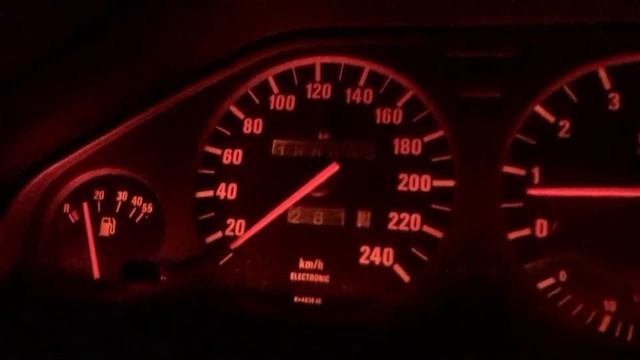 BMW E30 instrument light issue смотреть онлайн