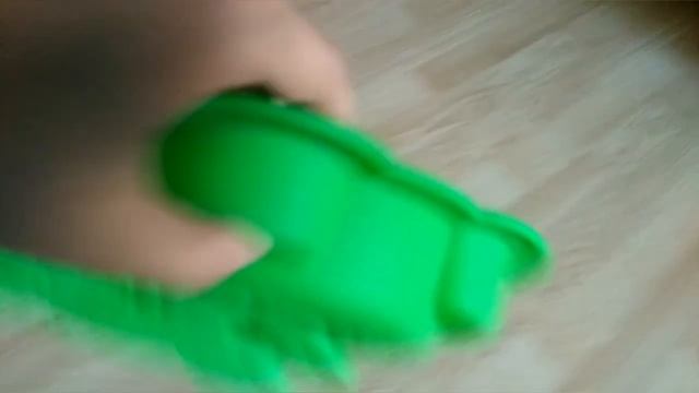 Силиконовый медведь Сеня падает смотреть онлайн