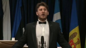 Г. Свиридов "Богоматерь в городе".   Из цикла Петербург G. Sviridov "The Mother of God in the City"