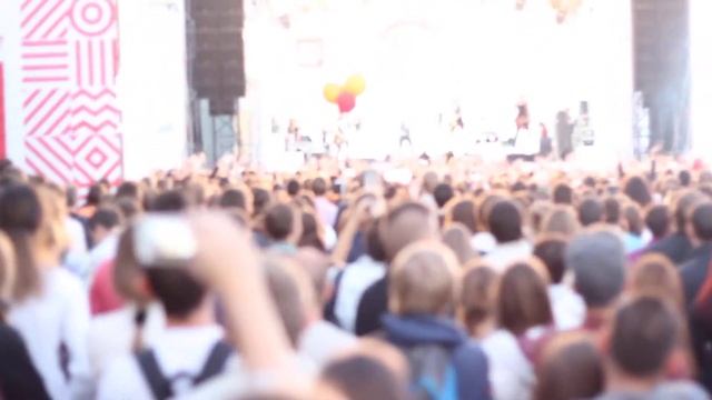 Тараканы - нас никому никогда не удастся заглушить, никакими танками и бомбами смотреть онлайн