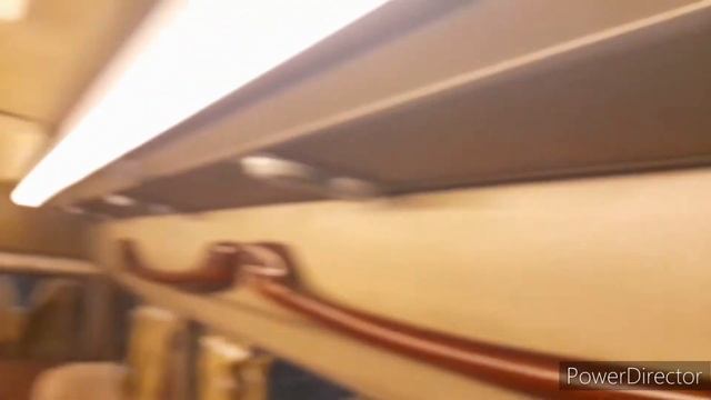 Tempo traveller 12 seater with sofa cum bed смотреть онлайн