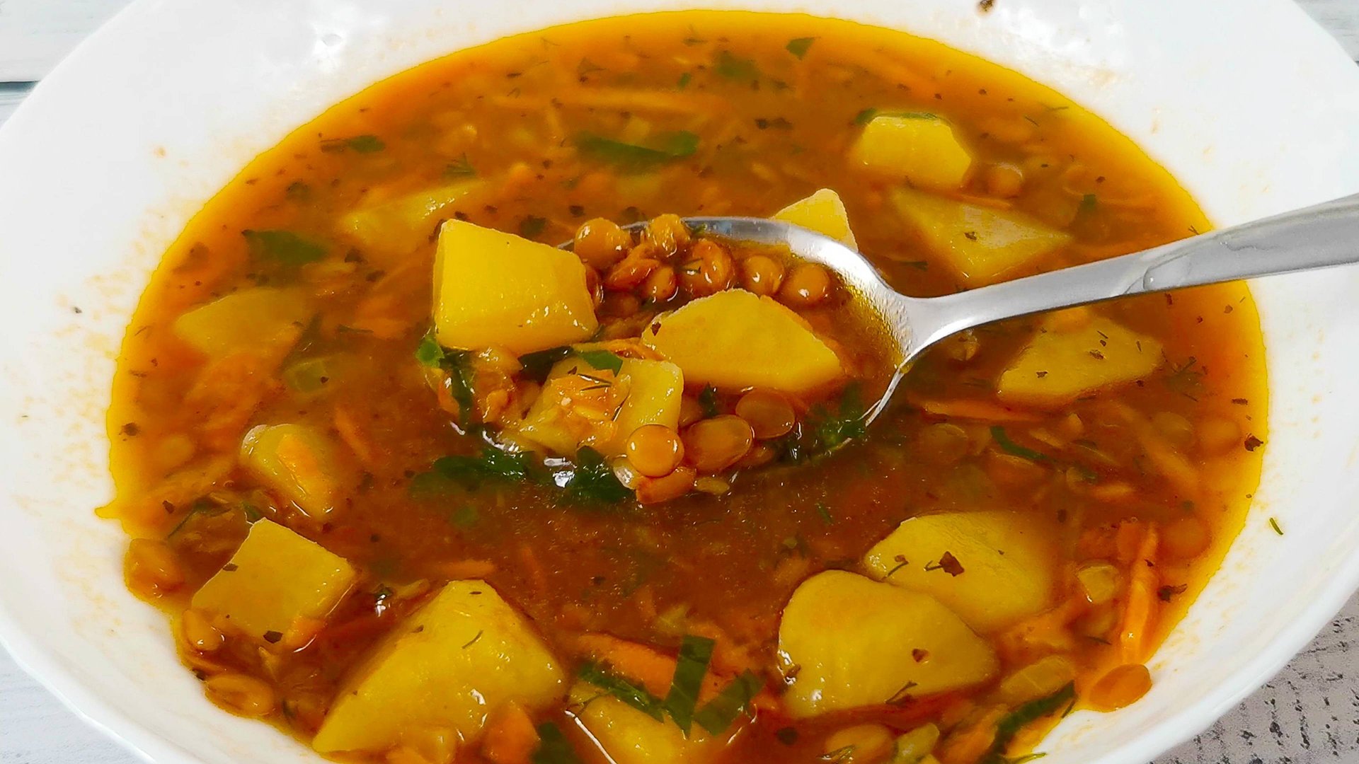 Суп из чечевицы. Экономный, но очень вкусный рецепт смотреть онлайн