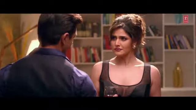 Zarin Khan Hot 🍺