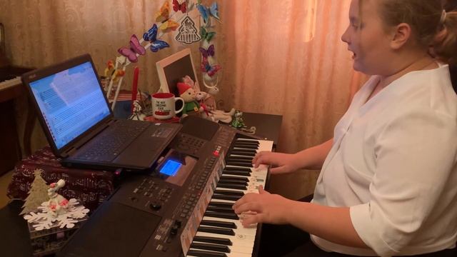 Milana. Чтение нот. Этюд для глаз №1 (линейки) на 6 презентации. смотреть онлайн