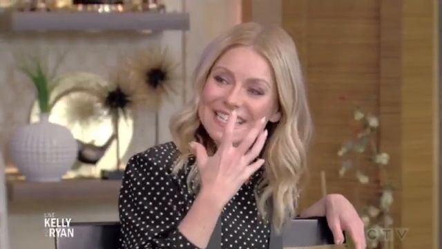 Benedict Cumberbatch 220504 Live with Kelly and Ryan - Doctor Strange 2 Promo смотреть онлайн