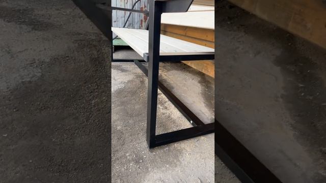 Скамейка с подлокотниками в стиле лофт краткий обзор смотреть онлайн