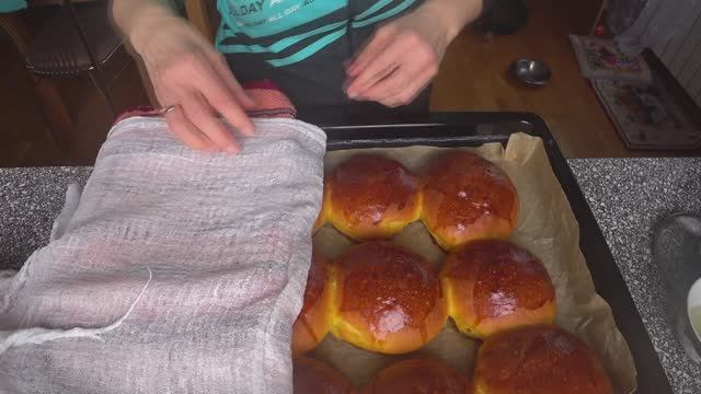 Тыквенные пампушки смотреть онлайн