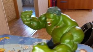 Халк 💪 🆚️ Танос 🤖 полный бой .(1-ый бой Халка 💪).