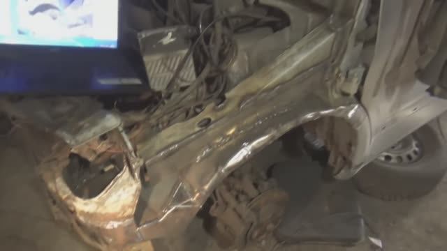 Mercedes Vito Восстановление утопленника Перед лево