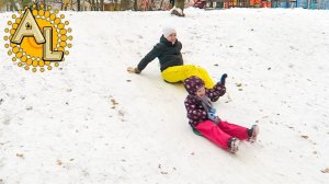 VLOG: КАТАЕМСЯ ЗИМОЙ С ГОРКИ ВСЕЙ СЕМЬЕЙ 6.11.2016