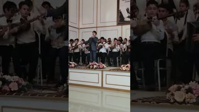 Göyçay şəhər 4 nömrəli tam orta məktəbin şagirdi Röyalın ifası "Azərbaycanım" смотреть онлайн