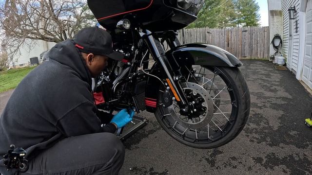 Thundermax Oil Cooler Install #harleydavidson #roadglidecvo